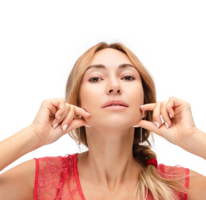 Demi Moore Buccal Fat Removal and Age-Defying Facial Contours