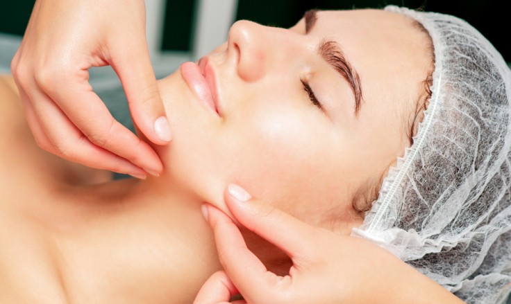 Deep Neck Lift Cost Explained Before Booking