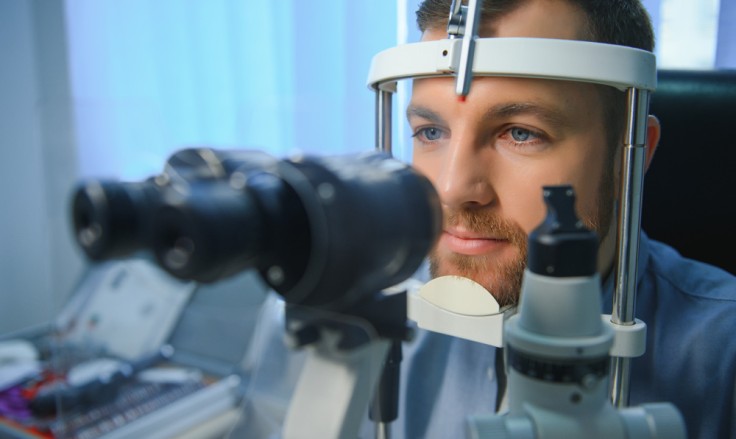 Hyperopia Treatment: Advanced Laser Eye Surgery Options