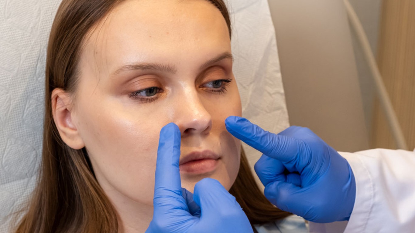 Closed vs Open Rhinoplasty: Which Procedure Is Right for You?