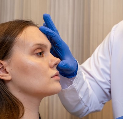 Rinoplastia: Cómo elegir la forma adecuada para su rostro