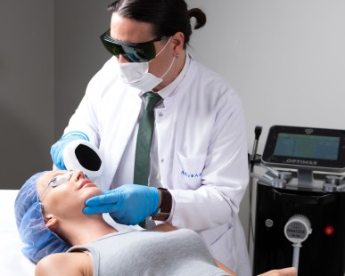 Dermapen vs. Microneedling: Was verjüngt besser?