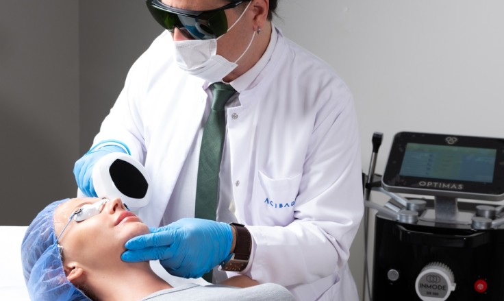 Dermapen vs Microneedling: Which One Rejuvenates Best?