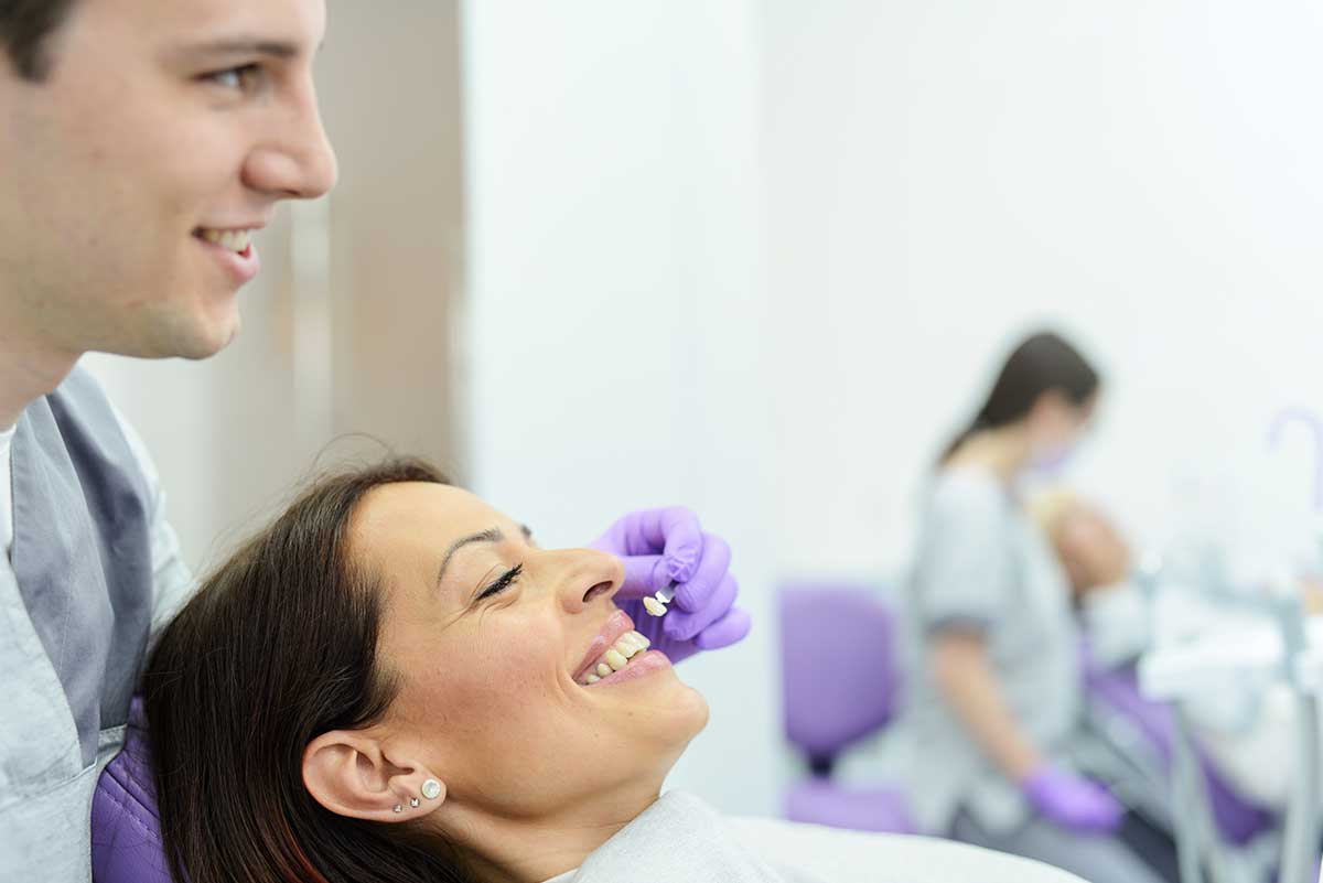 Faccette dentali estetiche: cosa sono e quando servono
